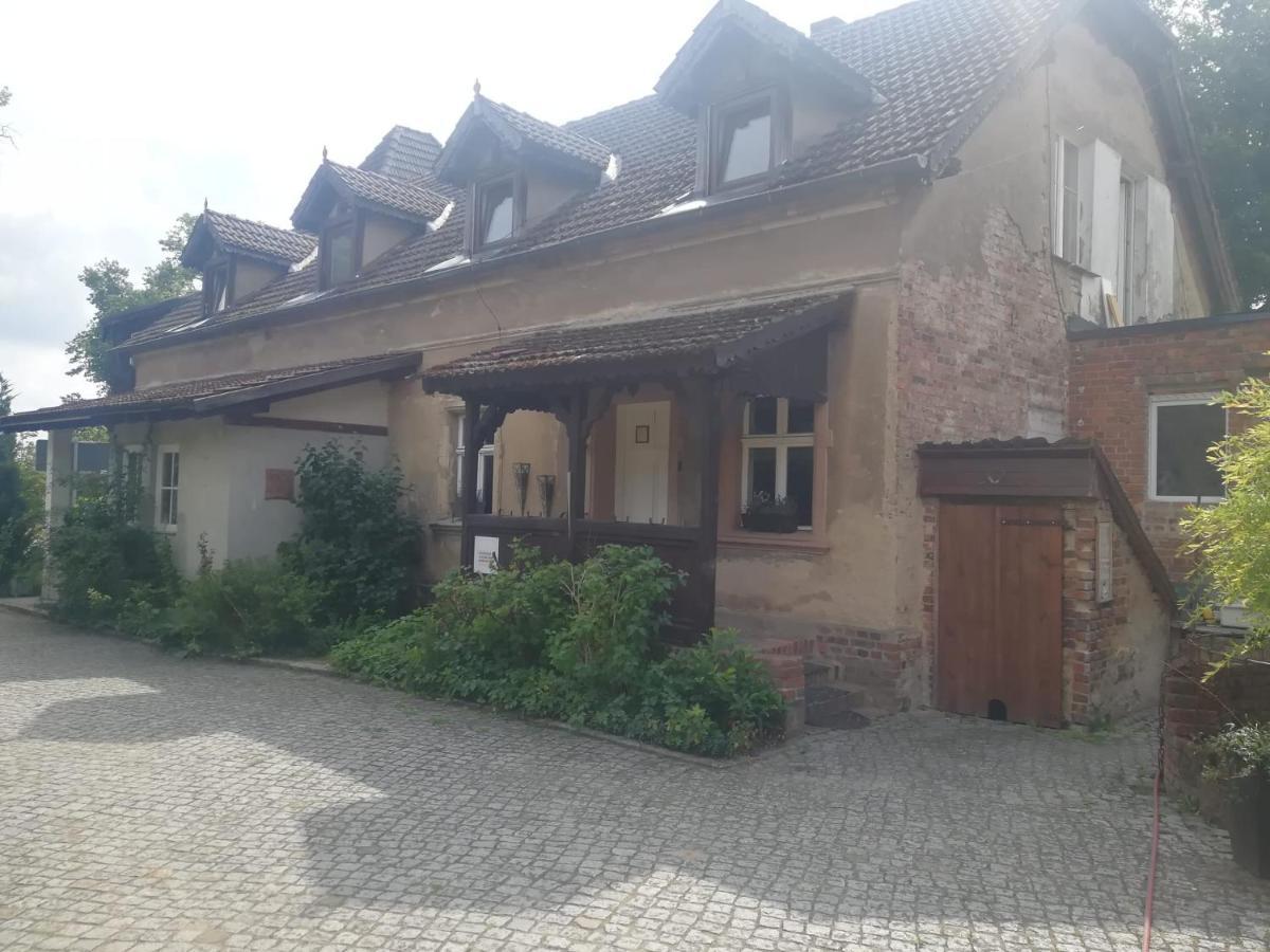 Apartment Kleine Galerie Fuer 3 Mit Kueche Kamin Netflix Parken Und Hofladen