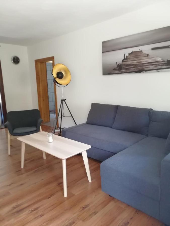 Kleine Galerie Fuer 3 Mit Kueche Kamin Netflix Parken Und Hofladen Apartment *