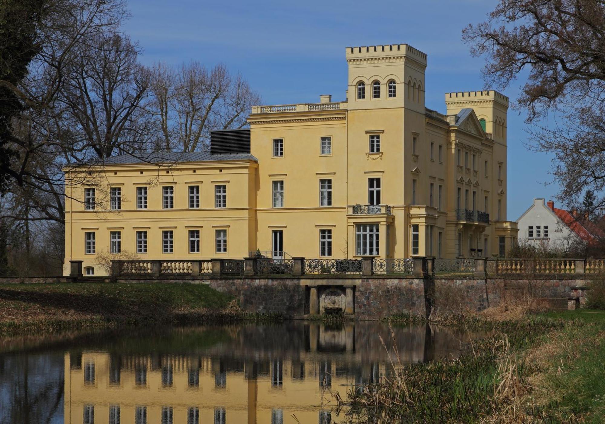 Kleine Galerie Fuer 3 Mit Kueche Kamin Netflix Parken Und Hofladen Apartment *